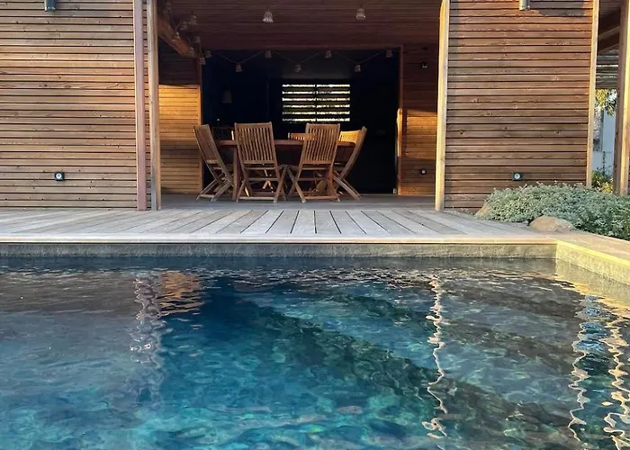 Au Bord De Bonifacio (Corsica)