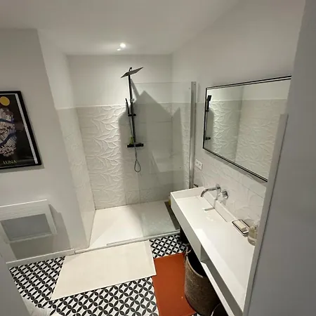 Au Bord De Bonifacio (Corsica)